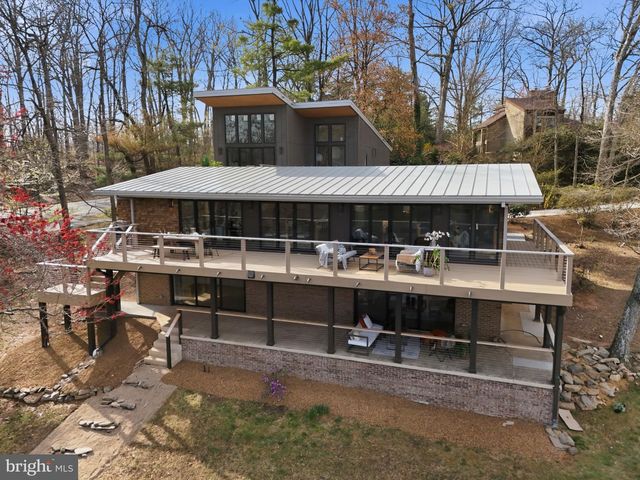 11216 S SHORE RD, Reston, VA 20190