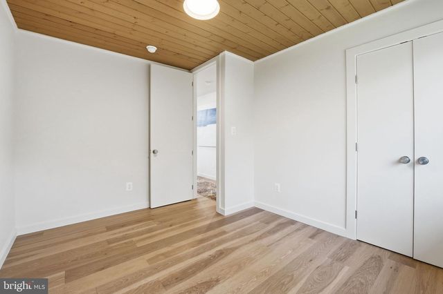 11216 S SHORE RD, Reston, VA 20190