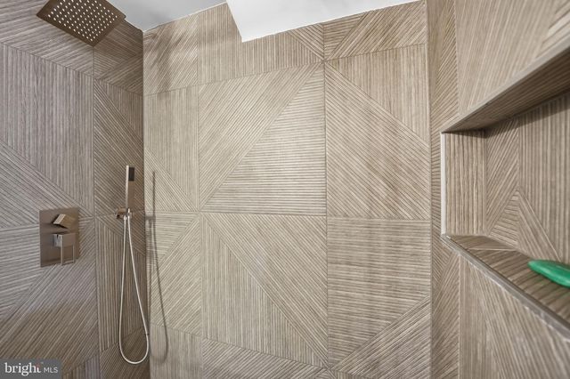 11216 S SHORE RD, Reston, VA 20190