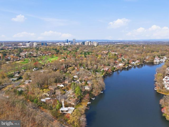 11216 S SHORE RD, Reston, VA 20190