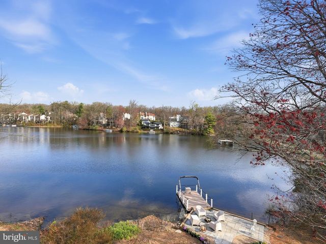 11216 S SHORE RD, Reston, VA 20190