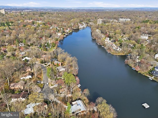 11216 S SHORE RD, Reston, VA 20190