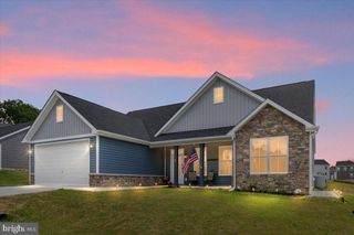 57 CILANTRO LN, Bunker Hill, WV 25413