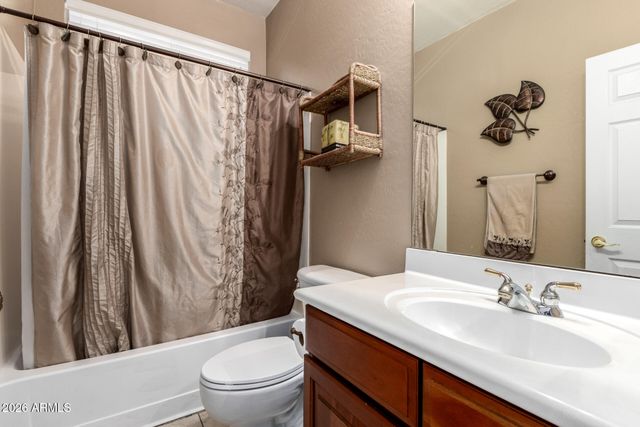 10664 E LOBO Avenue, Mesa, AZ 85209