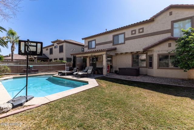 10664 E LOBO Avenue, Mesa, AZ 85209