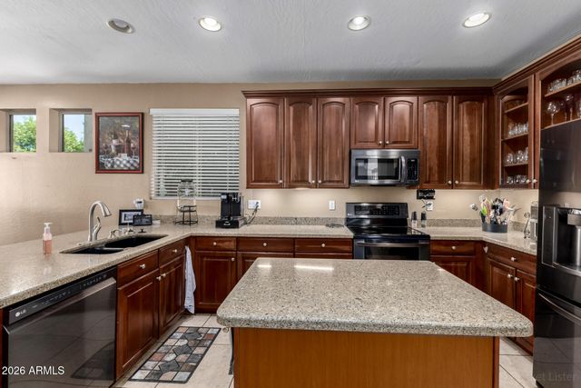 10664 E LOBO Avenue, Mesa, AZ 85209