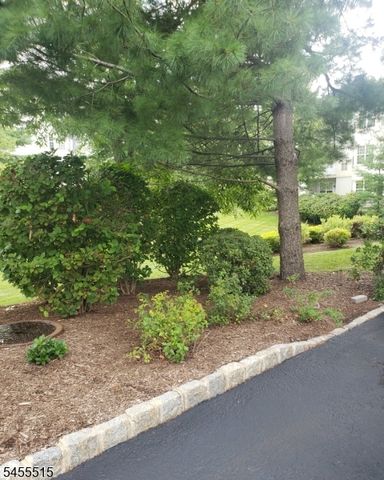 6 Quarry Dr A2, Woodland Park, NJ 07424