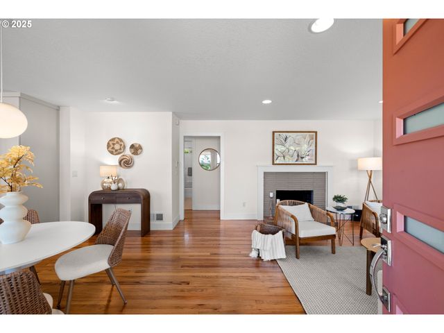 2844 Se 60TH Ave, Portland, OR 97206