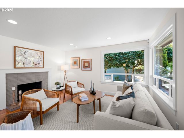 2844 Se 60TH Ave, Portland, OR 97206
