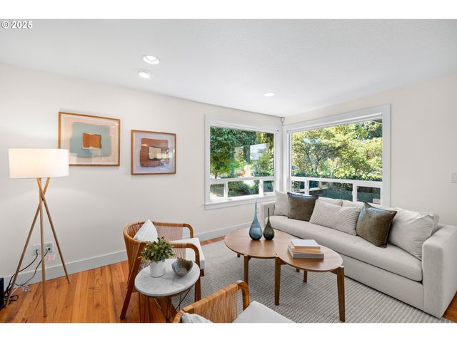 2844 Se 60TH Ave, Portland, OR 97206