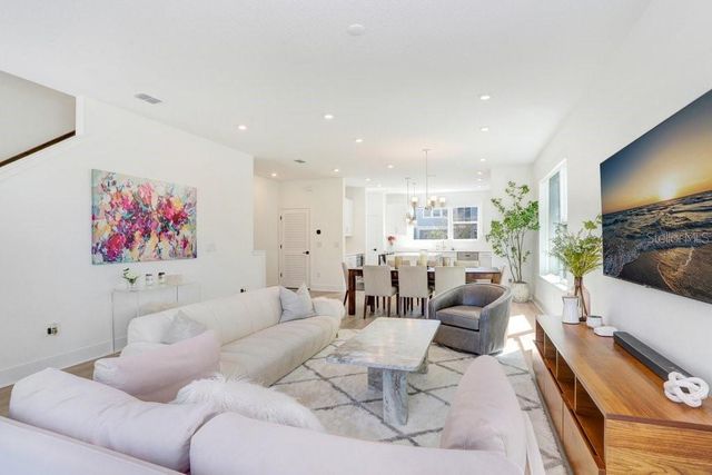 2506 W CLEVELAND STREET 20, Tampa, FL 33609