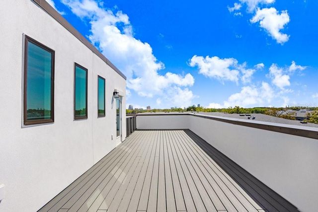 2506 W CLEVELAND STREET 20, Tampa, FL 33609