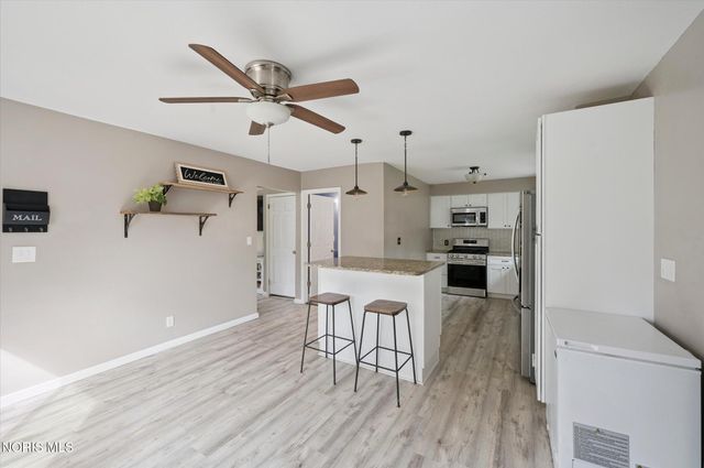 127 Bierley Avenue, Pemberville, OH 43450