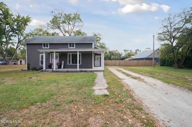 127 Bierley Avenue, Pemberville, OH 43450