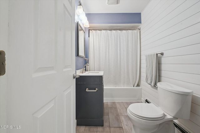 127 Bierley Avenue, Pemberville, OH 43450