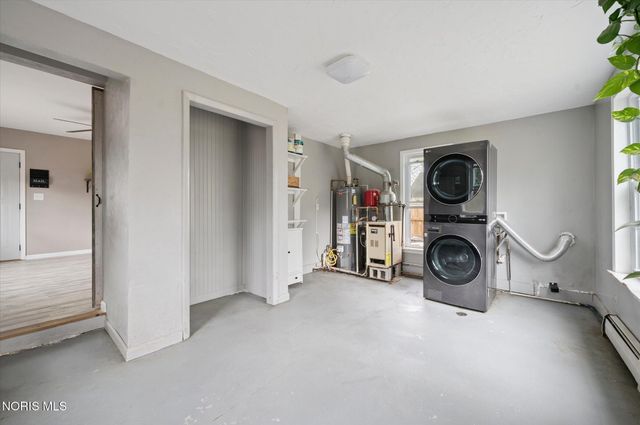 127 Bierley Avenue, Pemberville, OH 43450