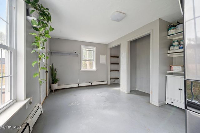 127 Bierley Avenue, Pemberville, OH 43450