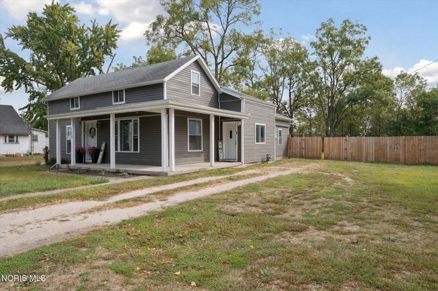 127 Bierley Avenue, Pemberville, OH 43450