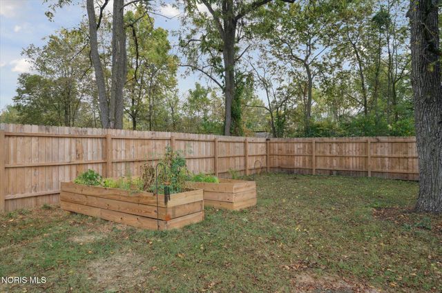 127 Bierley Avenue, Pemberville, OH 43450