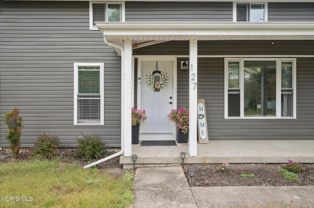 127 Bierley Avenue, Pemberville, OH 43450