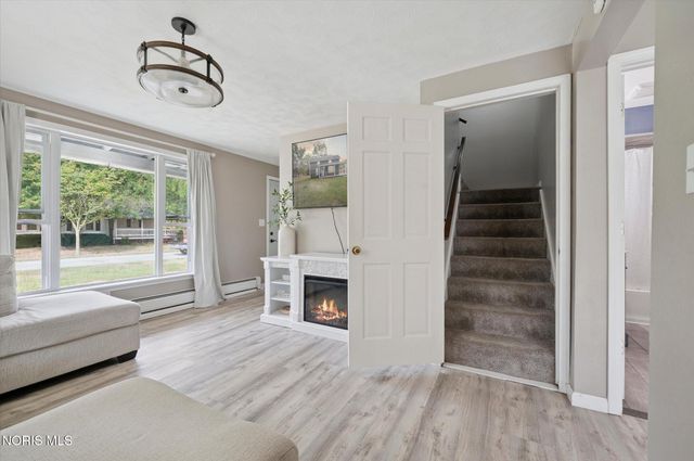 127 Bierley Avenue, Pemberville, OH 43450