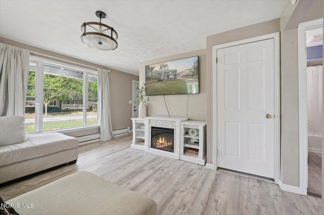 127 Bierley Avenue, Pemberville, OH 43450