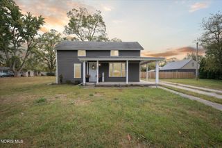 127 Bierley Avenue, Pemberville, OH 43450