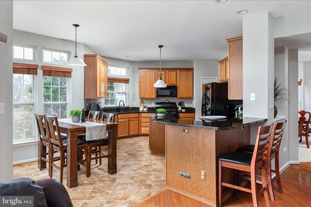 8107 LANDFALL CT, Gainesville, VA 20155