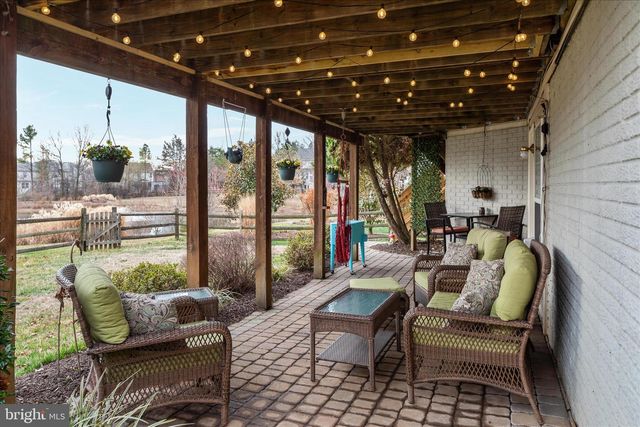 8107 LANDFALL CT, Gainesville, VA 20155