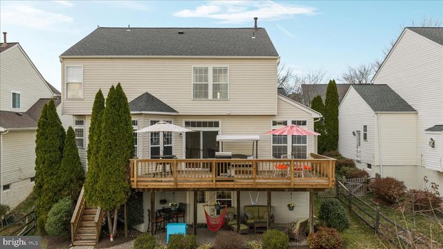 8107 LANDFALL CT, Gainesville, VA 20155