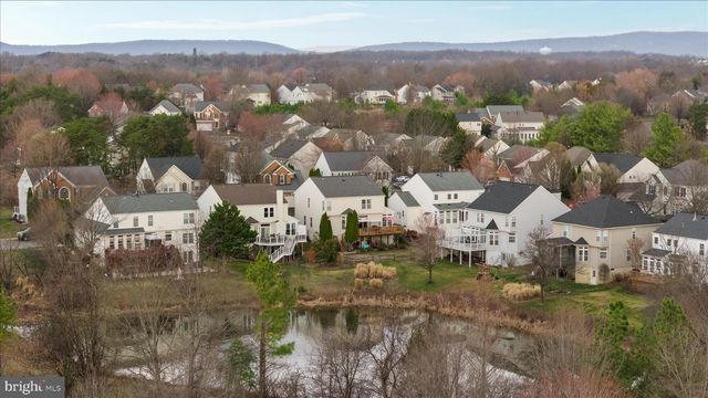 8107 LANDFALL CT, Gainesville, VA 20155