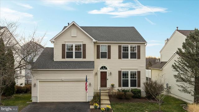 8107 LANDFALL CT, Gainesville, VA 20155