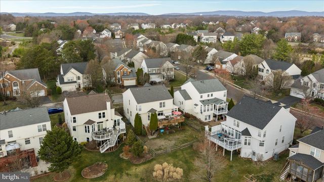 8107 LANDFALL CT, Gainesville, VA 20155