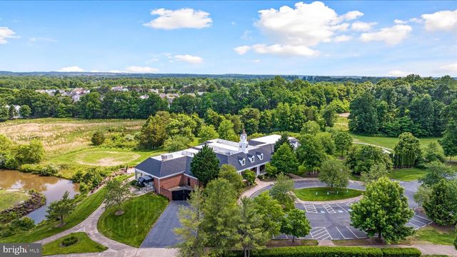 8107 LANDFALL CT, Gainesville, VA 20155