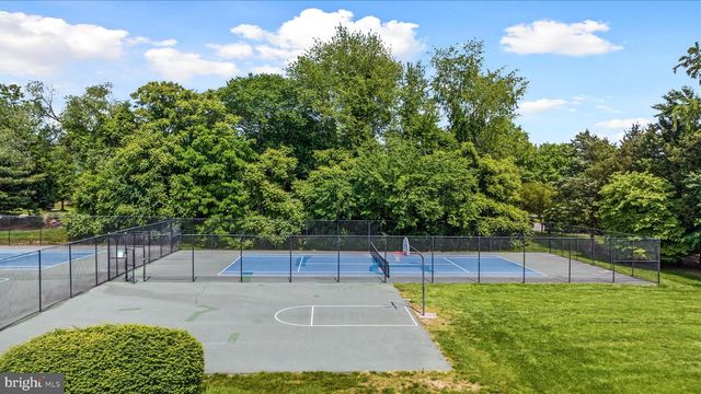 8107 LANDFALL CT, Gainesville, VA 20155