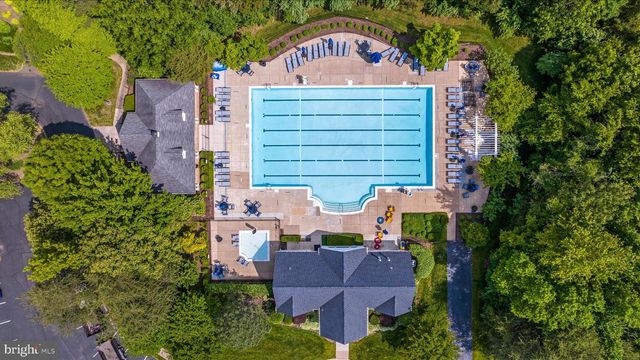 8107 LANDFALL CT, Gainesville, VA 20155