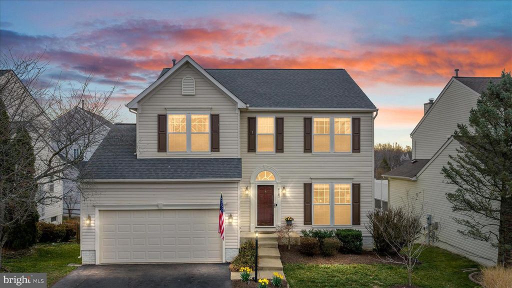 8107 LANDFALL CT, Gainesville, VA 20155