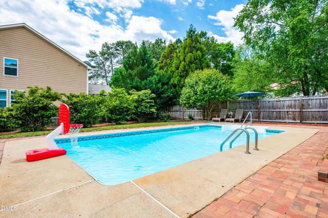 2124 Osprey Circle, Raleigh, NC 27615