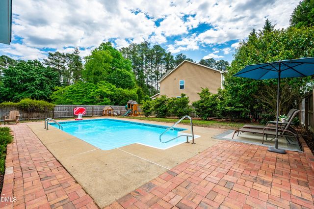 2124 Osprey Circle, Raleigh, NC 27615