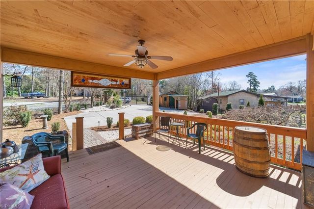 423 N Shore Drive, Lexington, NC 27292