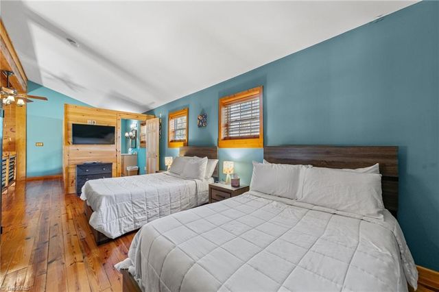 423 N Shore Drive, Lexington, NC 27292