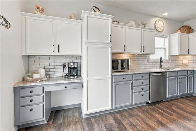 5701 REDTAIL Road, Council Bluffs, IA 51501