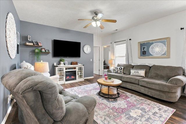 5701 REDTAIL Road, Council Bluffs, IA 51501