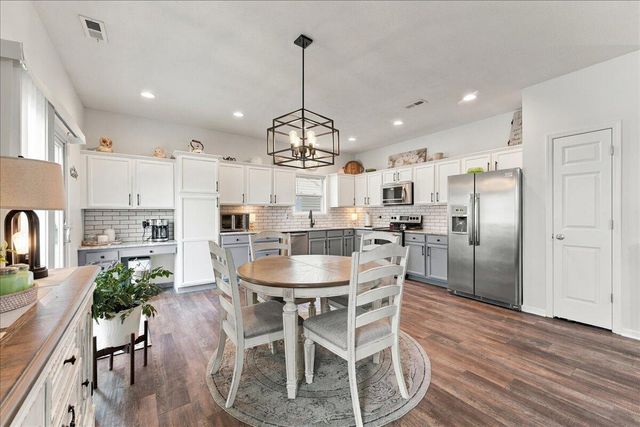 5701 REDTAIL Road, Council Bluffs, IA 51501