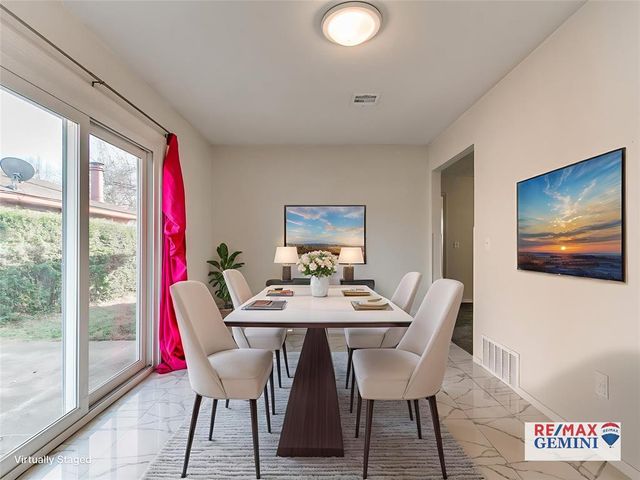 1064 NW 7th Place, Moore, OK 73160