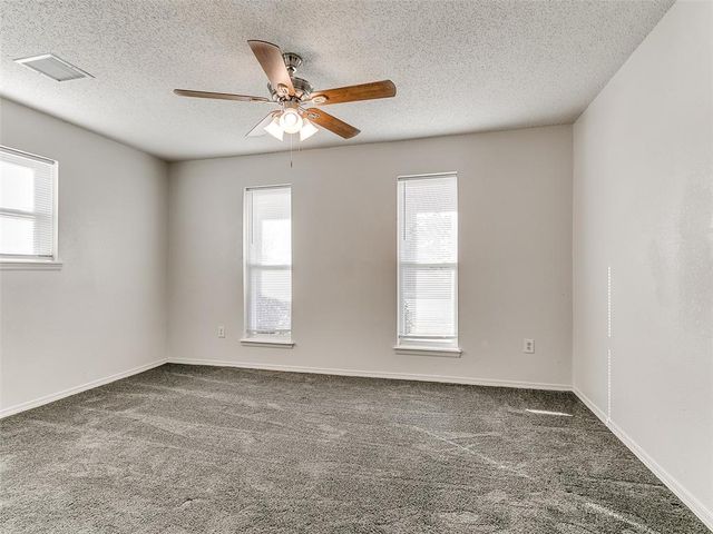 1064 NW 7th Place, Moore, OK 73160