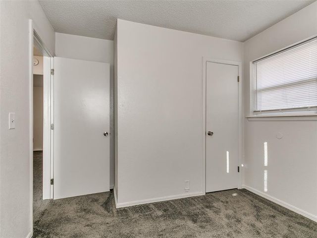 1064 NW 7th Place, Moore, OK 73160