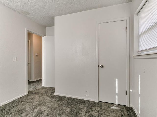 1064 NW 7th Place, Moore, OK 73160