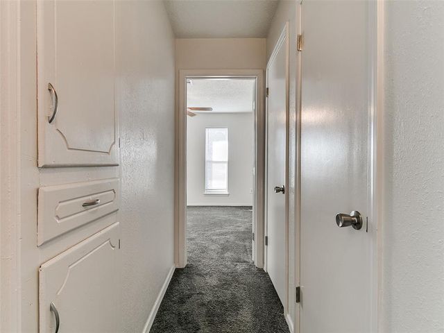 1064 NW 7th Place, Moore, OK 73160