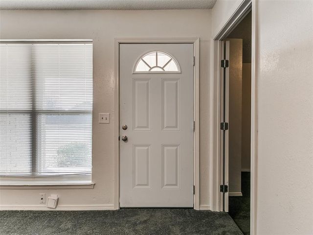 1064 NW 7th Place, Moore, OK 73160